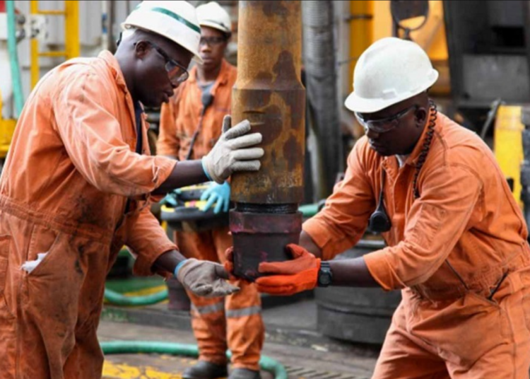 Nigeria's Low Oil Production Threatens Local Refiners, Export Earnings Nigeria's Low Oil Production Threatens Local