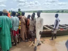 SOKOTO STATE GOVERNMENT CONFIRMS 5 DEAD, 4 MISSING, 41 RESCUED IN THE GORONYO BOAT MISHAP Sokoto State Government has confirmed the death of Four