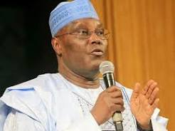 Former Vice President Atiku Abubakar speaking to supporters