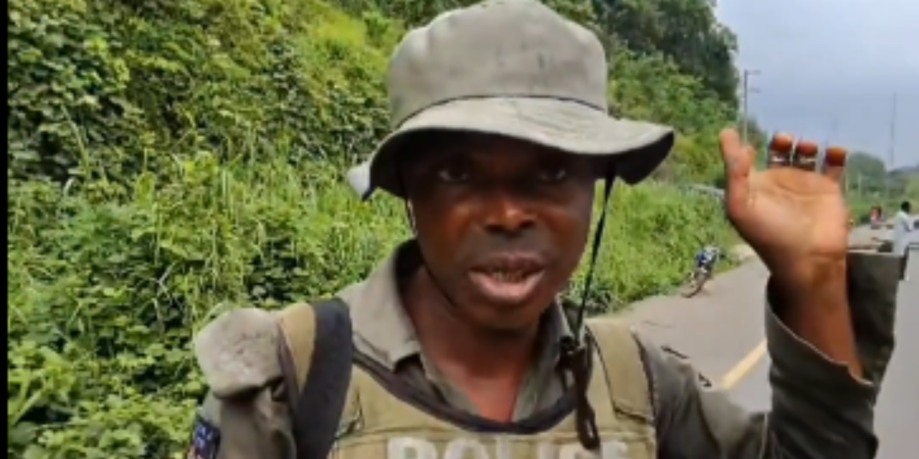 Police Officer Allegedly Tells UK Returnee, ‘If You Were Igbo, I Would Have Detained You’ During Alleged Bribe Demand